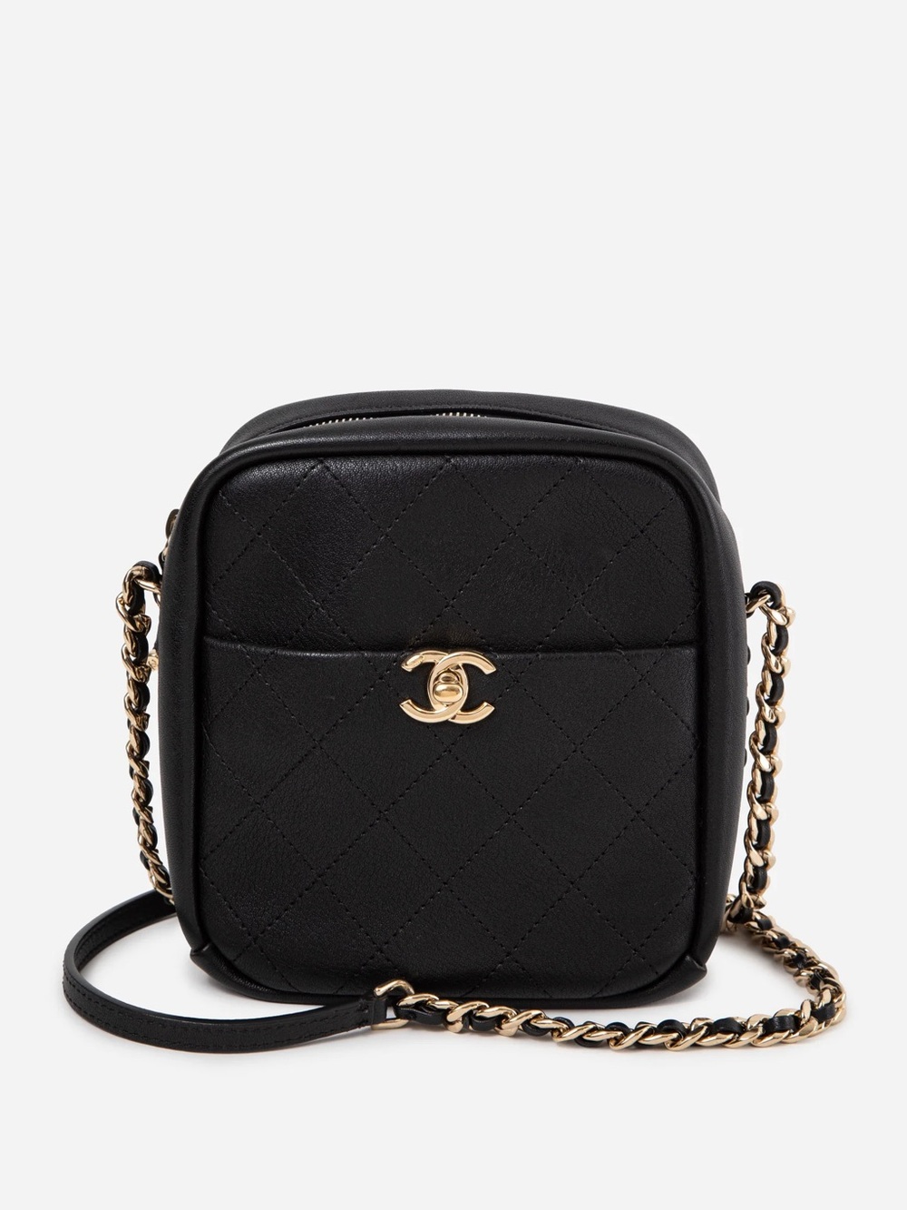 Pre-Owned Chanel 2019 Black Goatskin Quilted Small Casual Trip North South Camer